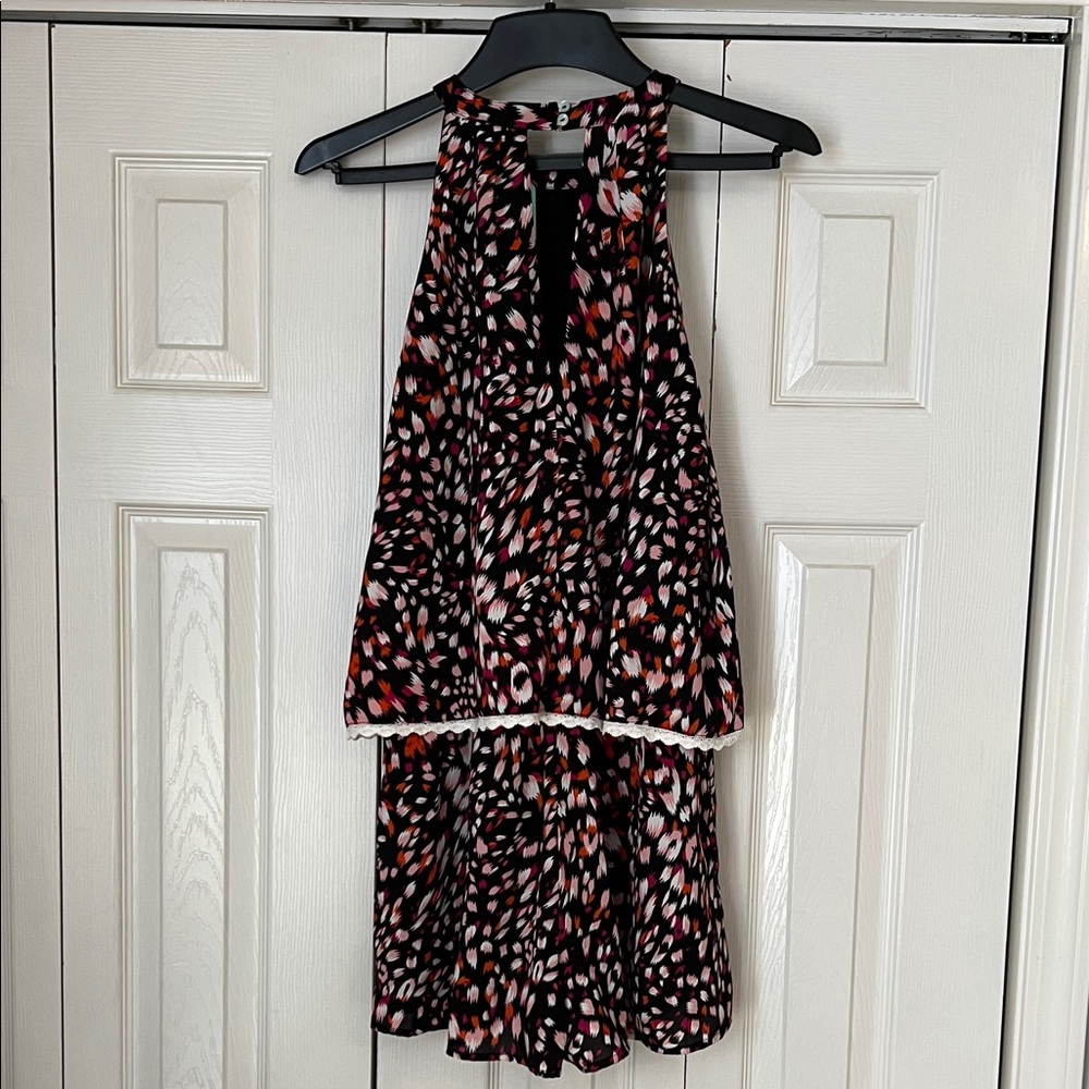NWT JODIFL Stylish Mini Jumpsuit Size Medium - Picture 2 of 4
